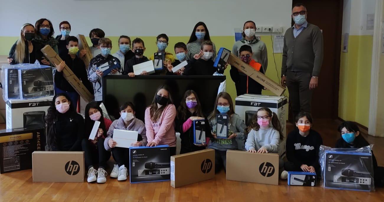 Immagine per La biblioteca fa spazio agli studenti di Medea, le classi diventano hi-tech